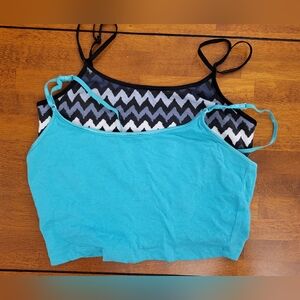 Zenana Outfitters 2 Tops! 1 Teal and 1 Black Chevron Crop Tops, Juniors SMALL